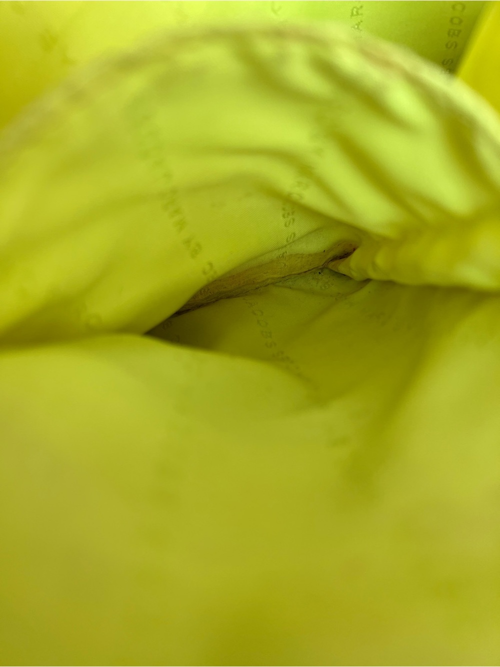 Marc by Marc Jacobs • Sia Crossbody Too Hot To Handle Neon Yellow Leather Bag - Picture 10 of 15